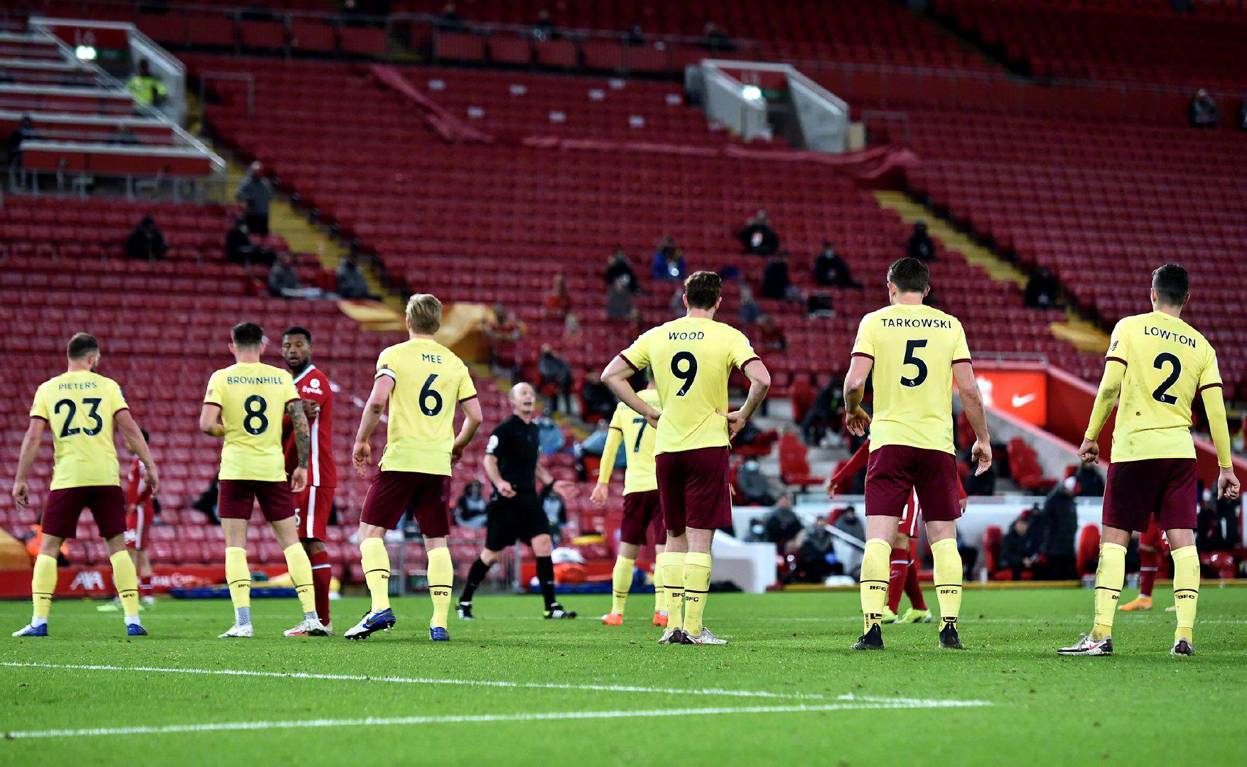 他们两者之 他们两者之